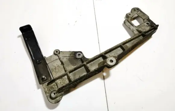 Audi A3 S3 8P Engine mounting bracket 03g131159