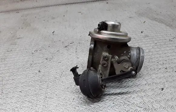 Audi A3 S3 8L EGR valve 038131501E