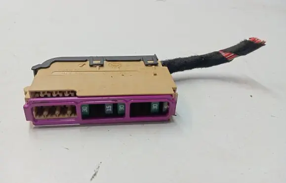 Porsche Macan (95B) Fuse module 4F1941824A