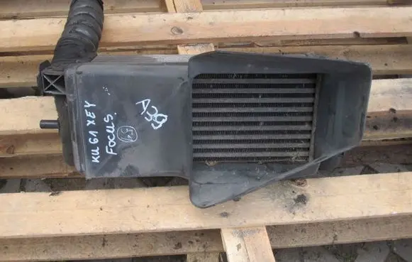 Ford Focus Intercooler radiator Y248804