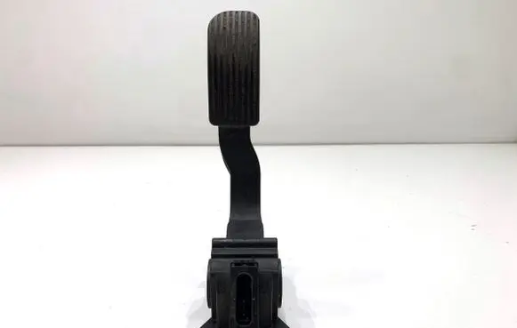 Mercedes-Benz Sprinter W907 W910 Accelerator throttle pedal A9073010200