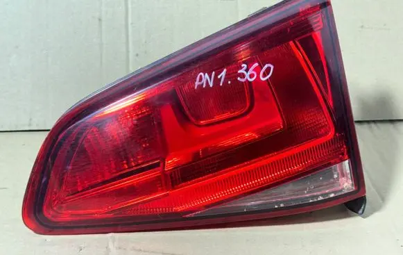 Volkswagen Golf VII Tailgate rear/tail lights 5G0945094AD