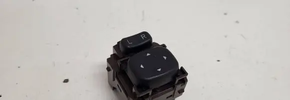 Toyota Avensis T270 Wing mirror switch 183647