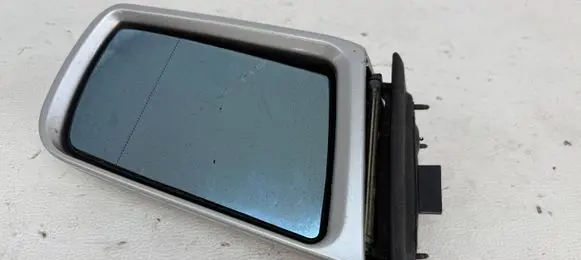 Front door electric wing mirror