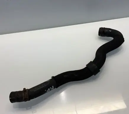 Mercedes-Benz E W212 Engine coolant pipe/hose A2128301896 667065A1P 121018D