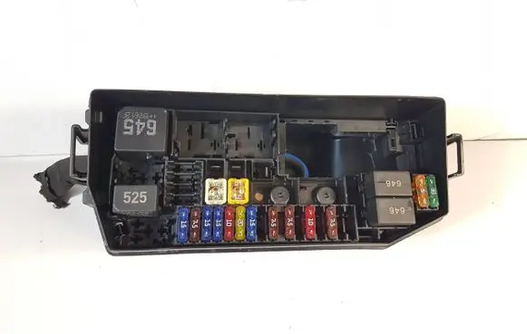Toyota Land Cruiser (J100) Fuse box set 2Q0937132A 2Q0927165A