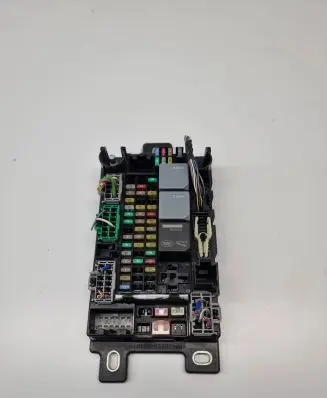 Land Rover Evoque II Fuse module K8D214N030AC