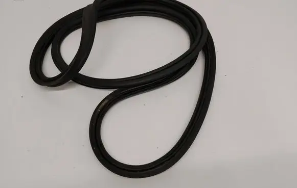 Mercedes-Benz GL X166 Trunk rubber seal (body)