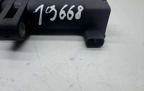 Renault Scenic I High voltage ignition coil 2303590382 ZS052 0040100052