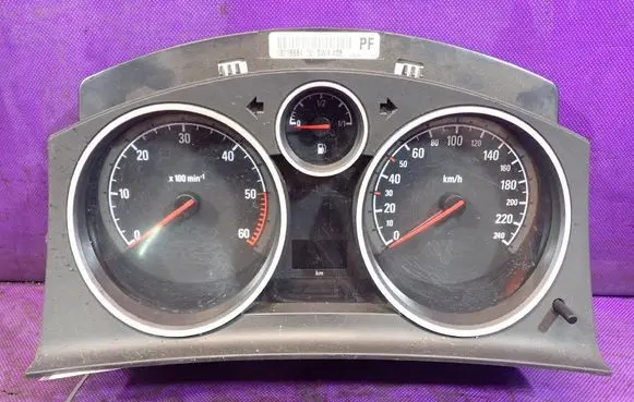 Opel Astra H Speedometer (instrument cluster)