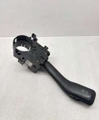 Volkswagen Golf IV Indicator stalk 8L0953513 561736 202705