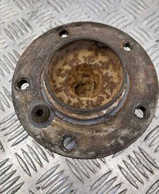 BMW 5 E60 E61 Front wheel bearing hub 