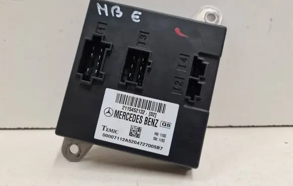 Mercedes-Benz E W211 Comfort/convenience module 2115452132