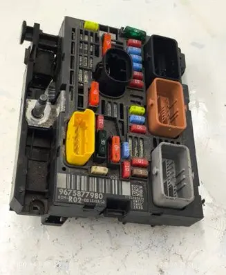 Citroen Berlingo Fuse box set 9675877980