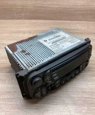 Chrysler Voyager Radio/CD/DVD/GPS head unit P04858543AG