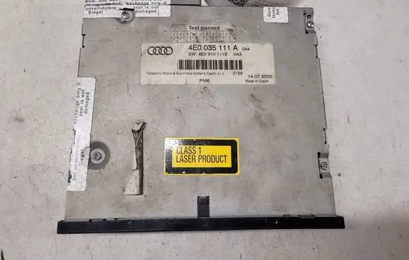Audi A6 S6 C6 4F CD/DVD changer 4E0035111A 4E0910111E
