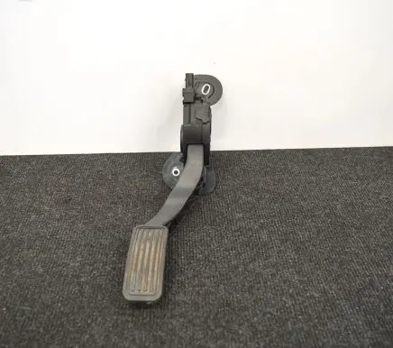 Tesla Model S Accelerator throttle pedal BE5C9F836AA
