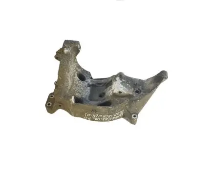 BMW X3 E83 Engine mounting bracket