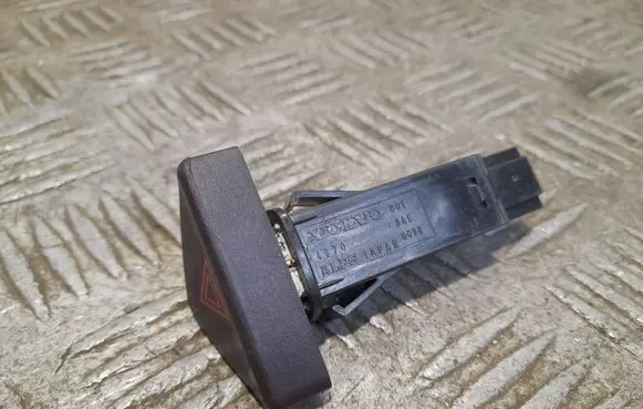 Volvo V70 Hazard light switch 9441045 03W104