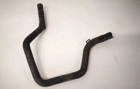 Volkswagen PASSAT B5.5 Engine coolant pipe/hose 8D0121157M