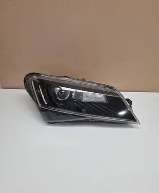 Skoda Superb B8 (3V) Headlight/headlamp 3V1941016A 1ZS01193922