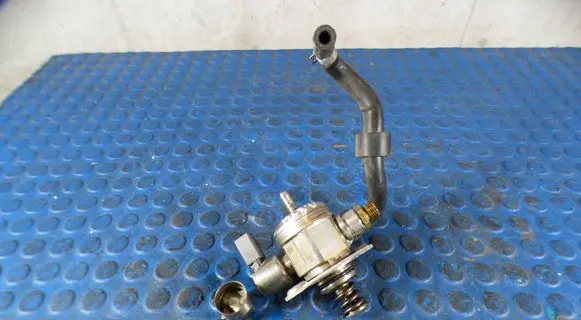 Skoda Octavia Mk3 (5E) Vacuum pump CART06K127025E 06K127025E 06L127A05