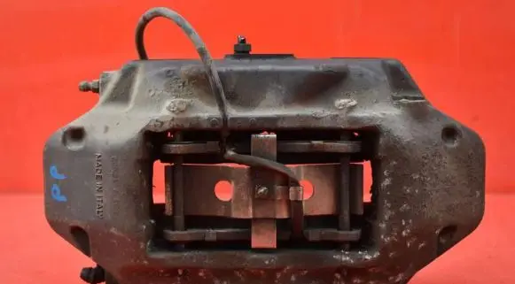 Volkswagen Touareg I Front brake caliper
