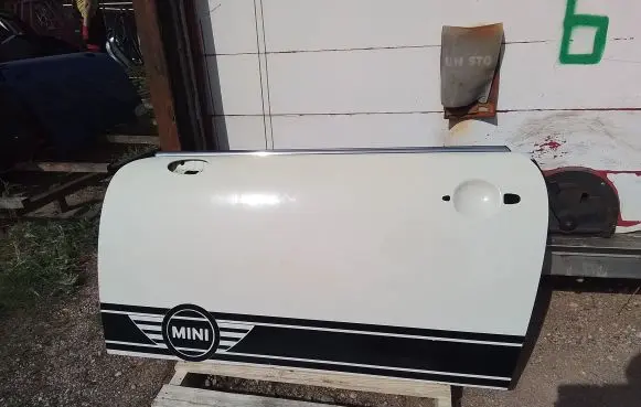 Door (2 Door Coupe)