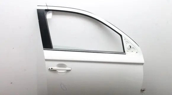Mitsubishi Outlander Front door