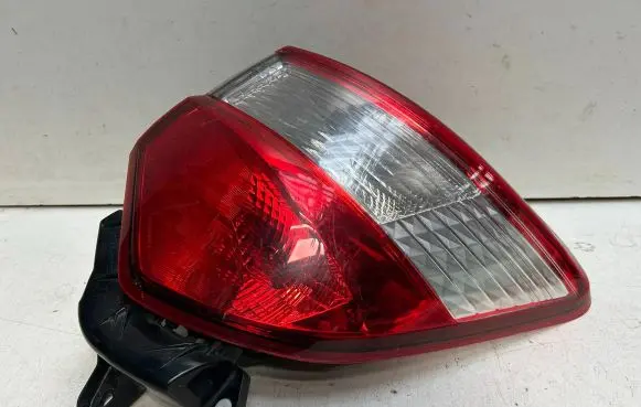Toyota Yaris Rear/tail lights E425114 KOITO00203 2511402R1S1