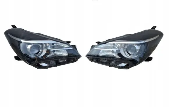 Toyota Yaris Headlight/headlamp