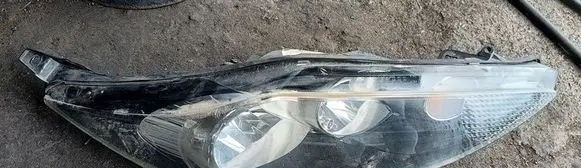 Ford Fiesta Headlight/headlamp