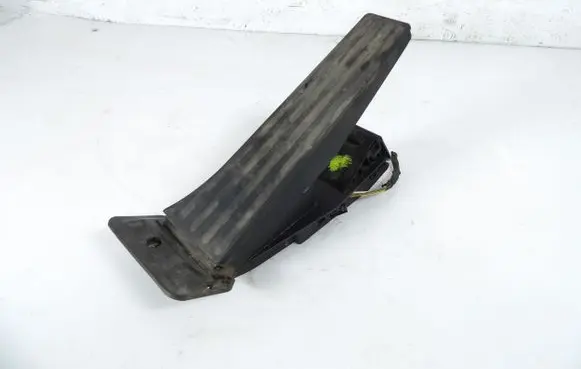 BMW 5 F10 F11 Accelerator throttle pedal 6852644