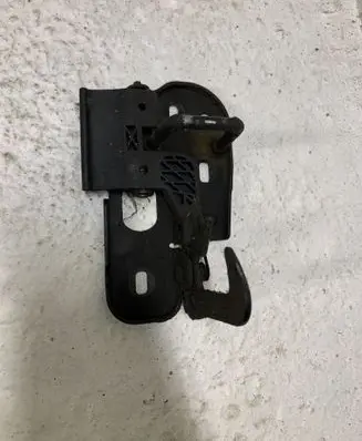 Volkswagen PASSAT B6 Engine bonnet/hood lock/latch loop/hook 