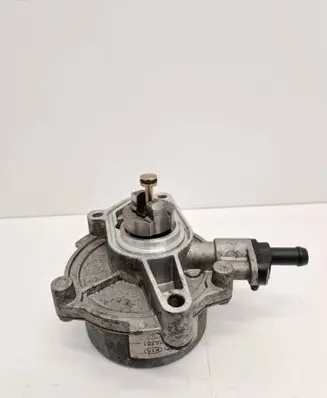 Hyundai i30 Vacuum pump 288102A201