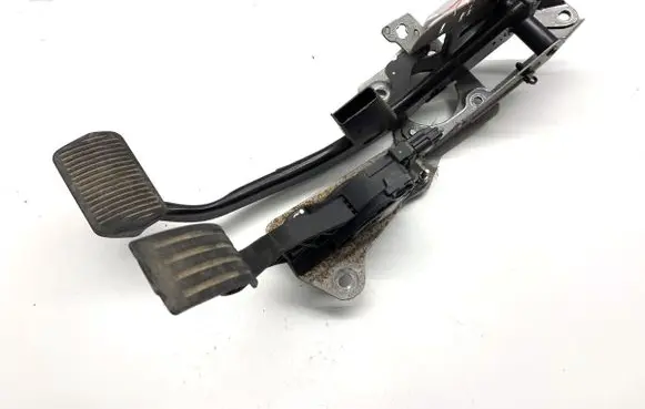 Ford Grand C-MAX Pedal assembly 