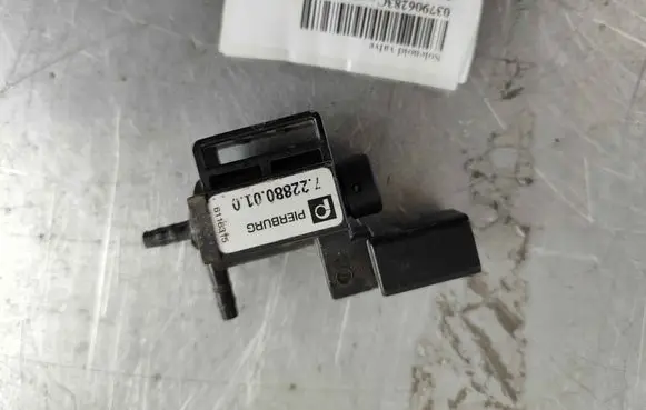 Audi A6 S6 C6 4F Turbo solenoid valve 037906283C