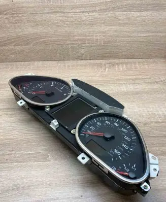 Audi A6 S6 C6 4F Speedometer (instrument cluster) 4F0920981F 4F0910930C