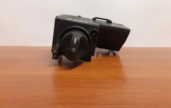 Mercedes-Benz E W210 Light switch 2105451104 5446