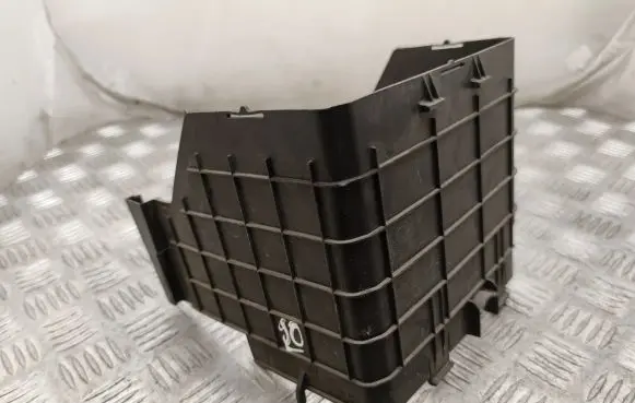 Volkswagen PASSAT CC Battery box tray cover/lid 3C0915335