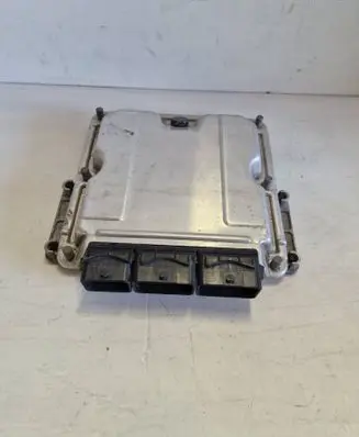 Renault Trafic II (X83) Engine control unit/module 0281011356