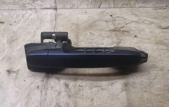 Toyota Corolla Verso E121 Front door exterior handle
