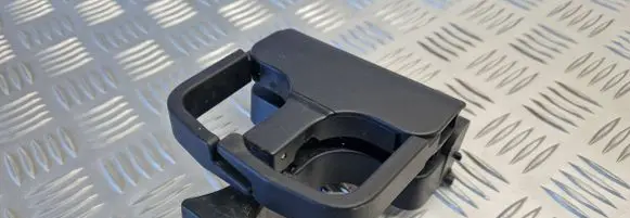 Volkswagen Jetta V Cup holder back 