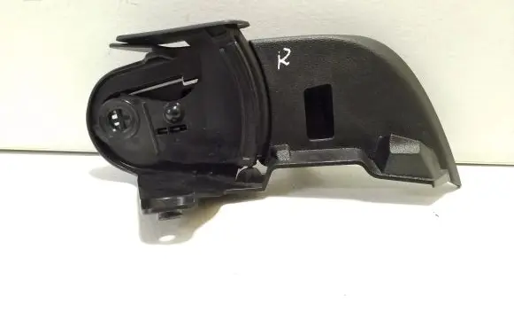 Volvo XC40 Seat belt trim 32288170