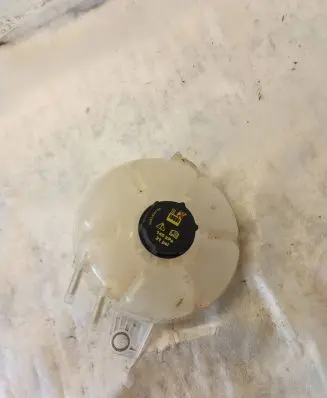 Ford Kuga III Coolant expansion tank/reservoir Lx618a080g