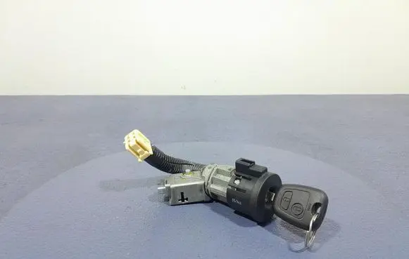 Toyota Aygo AB10 Ignition lock N0502200