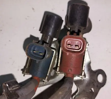 Toyota Hilux (AN10, AN20, AN30) Vacuum valve 
