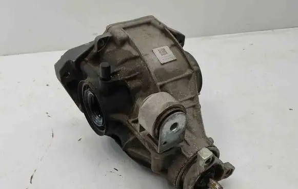 Mercedes-Benz E W213 Rear differential 2133503907 GD01776