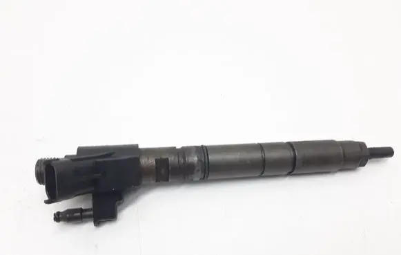 Volvo XC60 Fuel injector 31272767