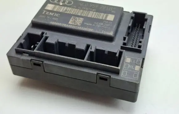 Audi Q7 4L Door control unit/module 4L0959793B 4L0910793B 0033TFJ0001
